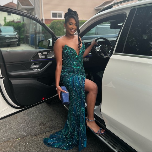 Ashley Lauren Blue Prom Dress - Picture 3 of 3